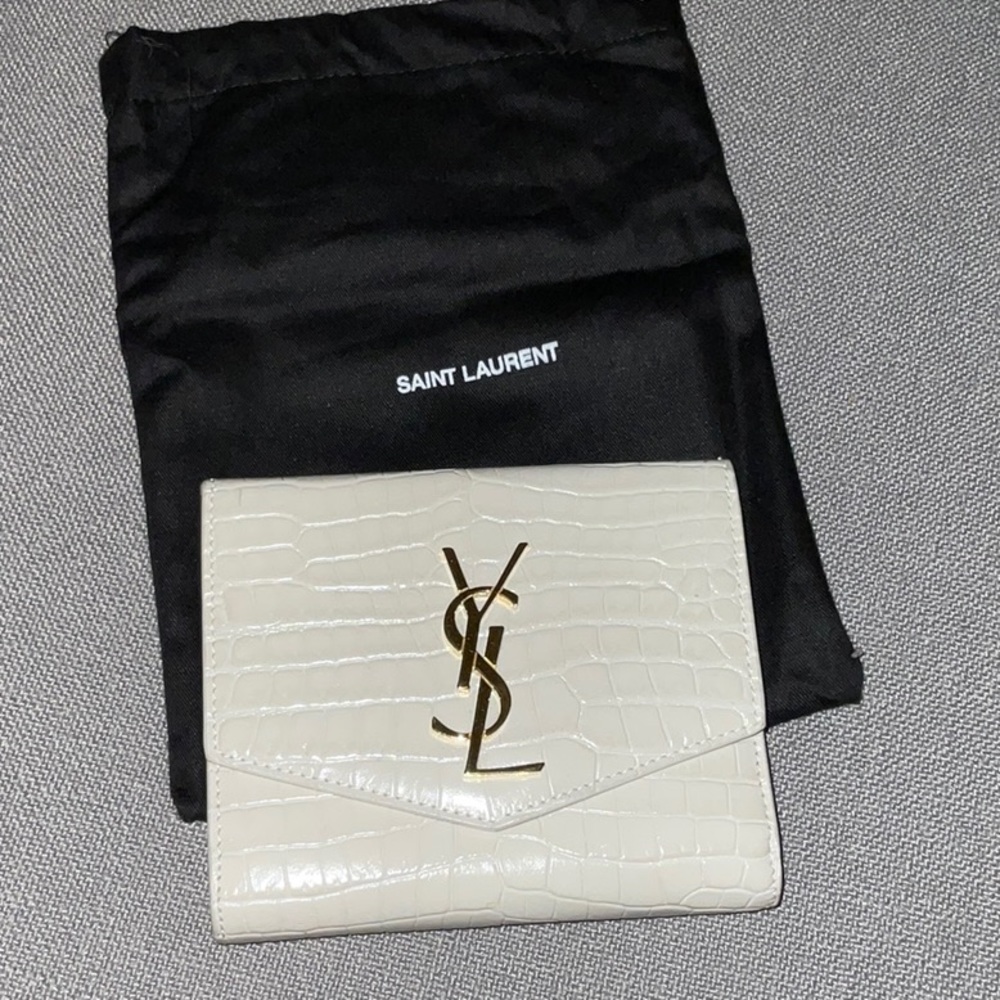 YSL Uptown Wallet - Vintage White Croc - Excellent condition